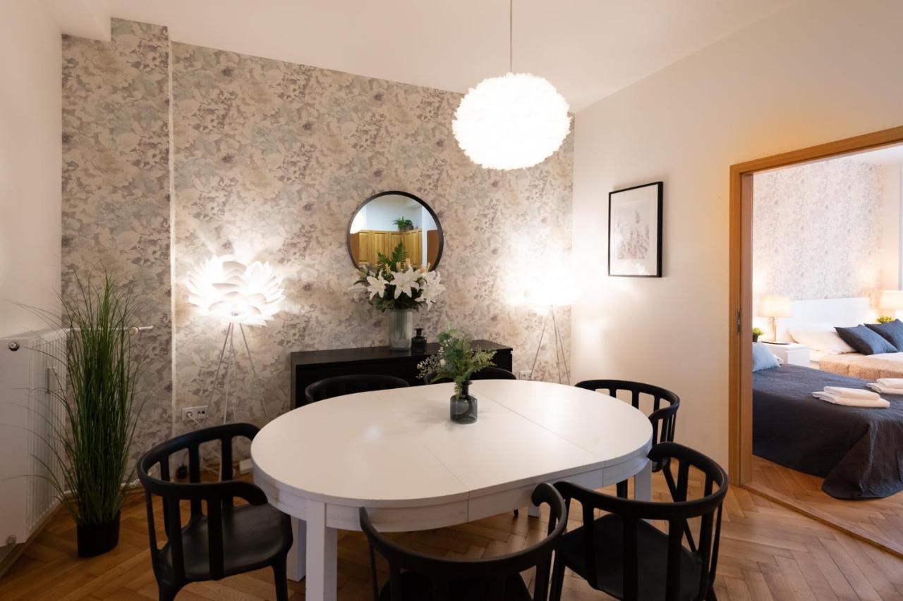 Luxury apartment in prime location Prague Extérieur photo