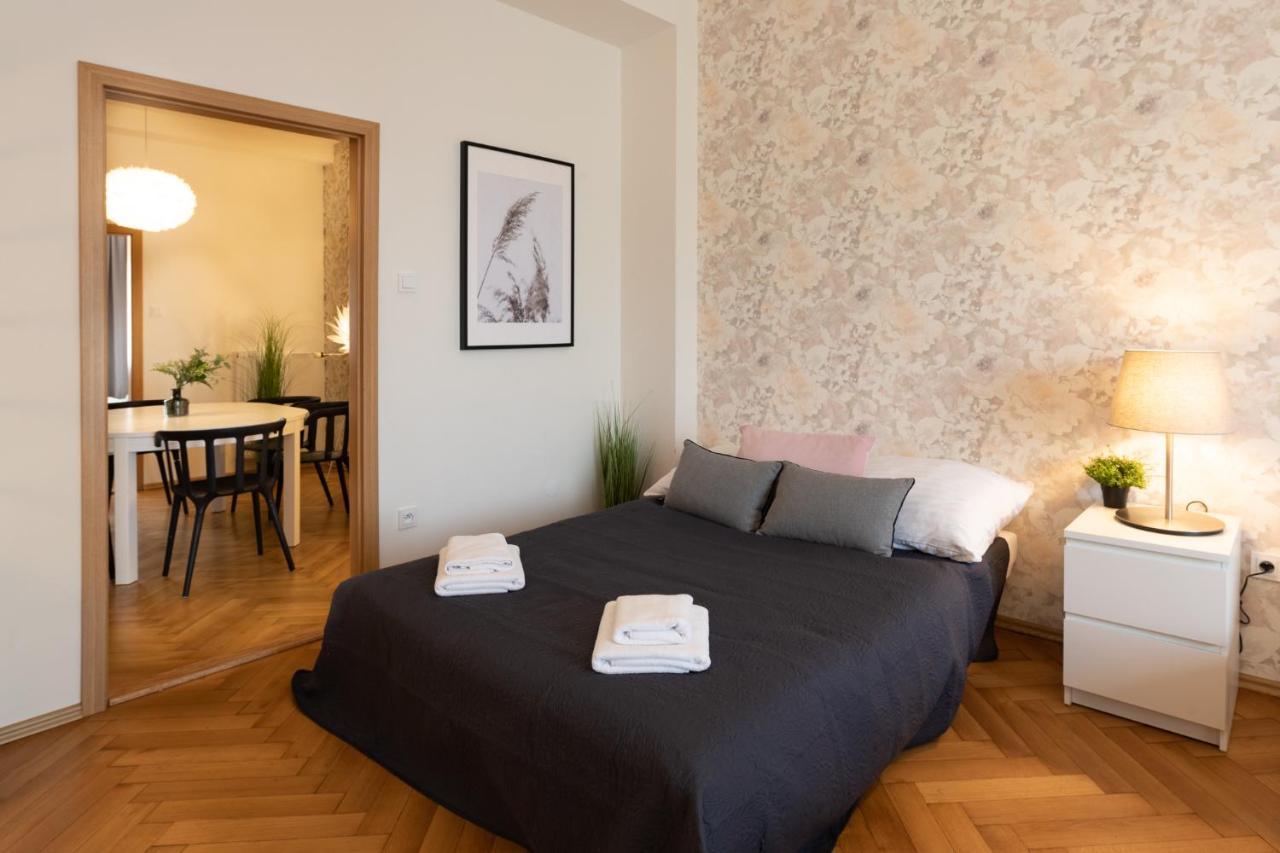 Luxury apartment in prime location Prague Extérieur photo
