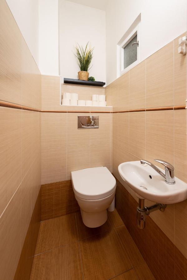 Luxury apartment in prime location Prague Extérieur photo