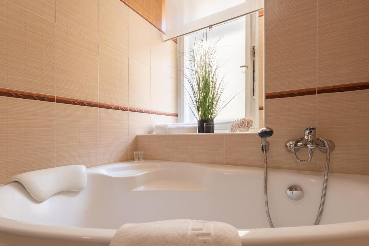 Luxury apartment in prime location Prague Extérieur photo